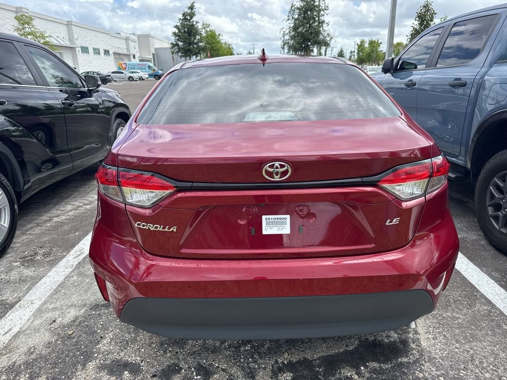 Used 2025 Toyota Corolla LE image 5
