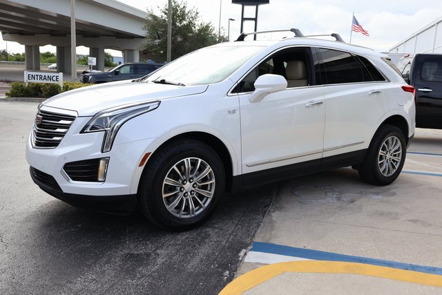 Used 2019 Cadillac XT5 Luxury image 3