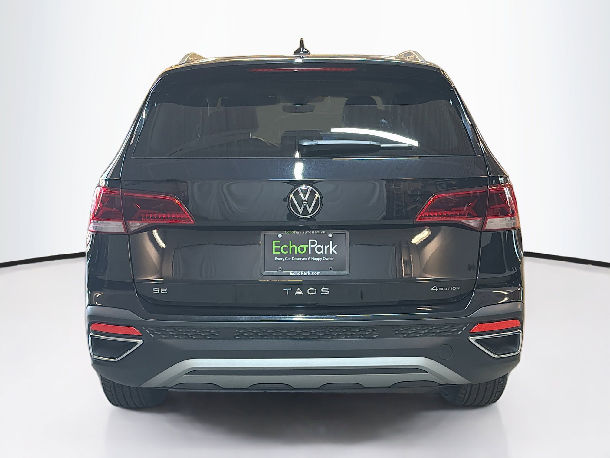 Used 2024 Volkswagen Taos SE image 7