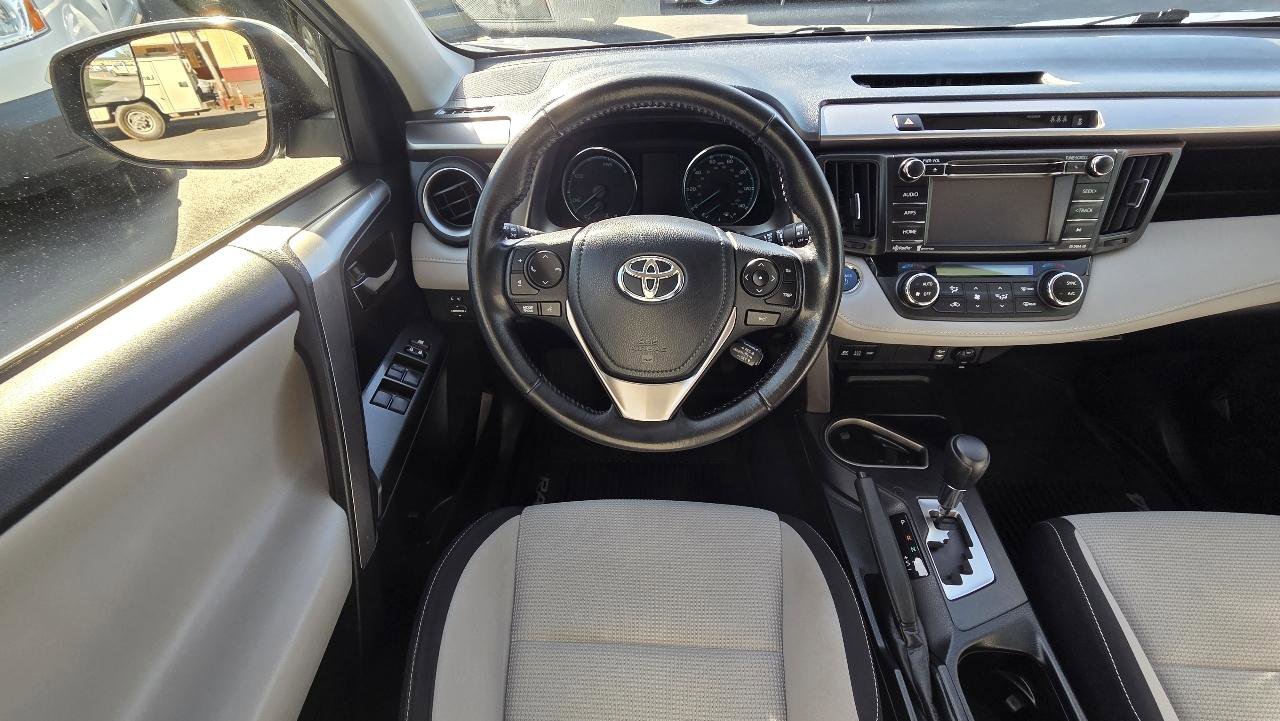 Used 2017 Toyota RAV4 XLE w/ All Weather Liner Package AWD/4WD image 17