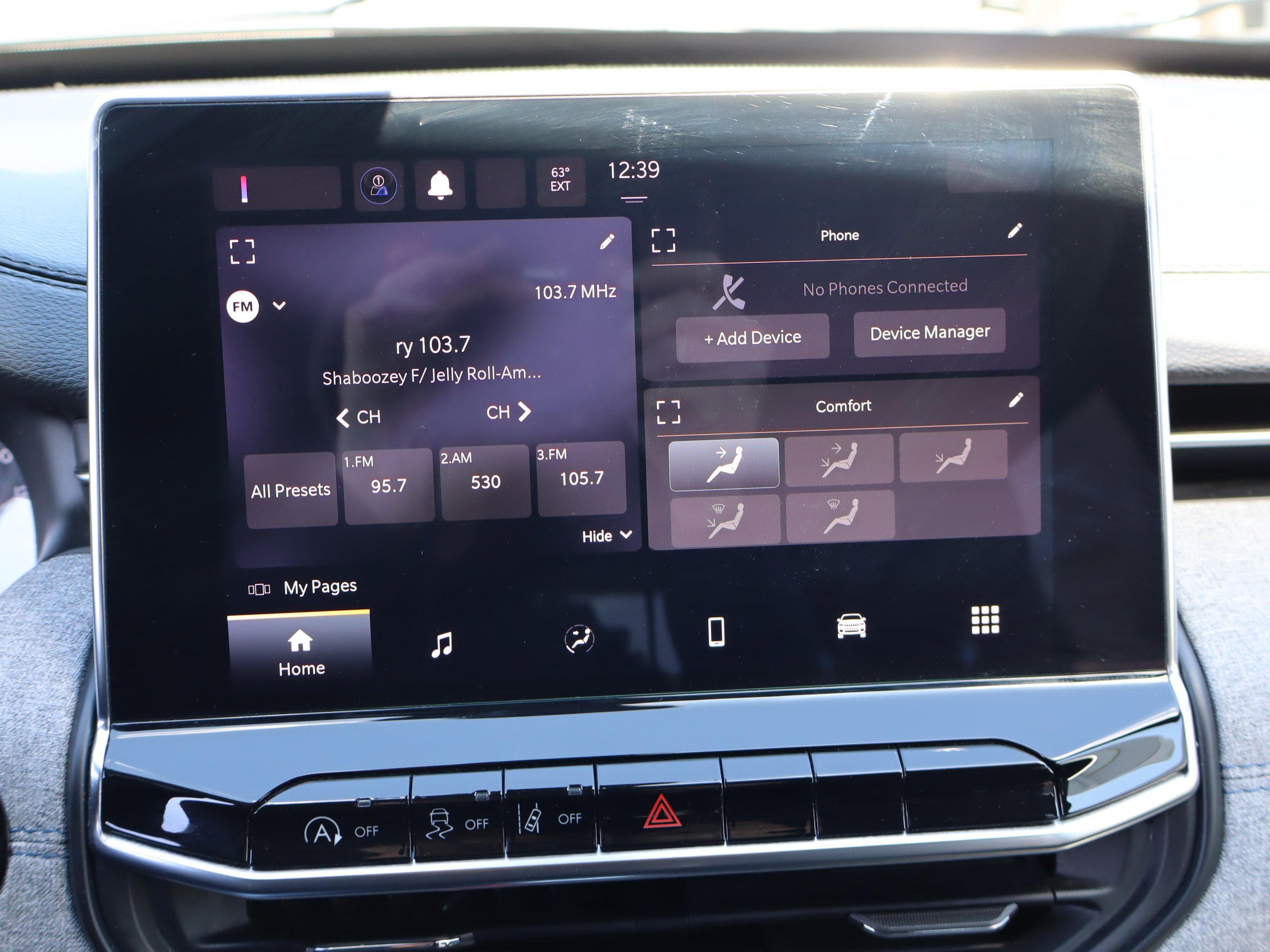 Used 2024 Jeep Compass Latitude image 25