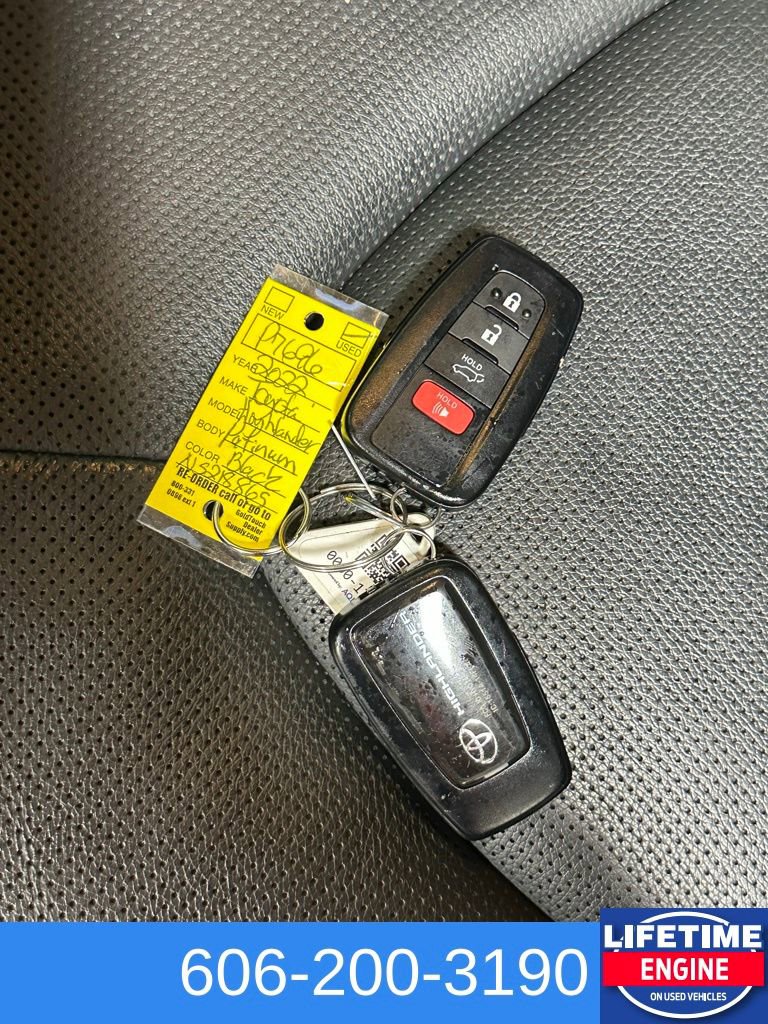 Used 2022 Toyota Highlander Platinum image 31