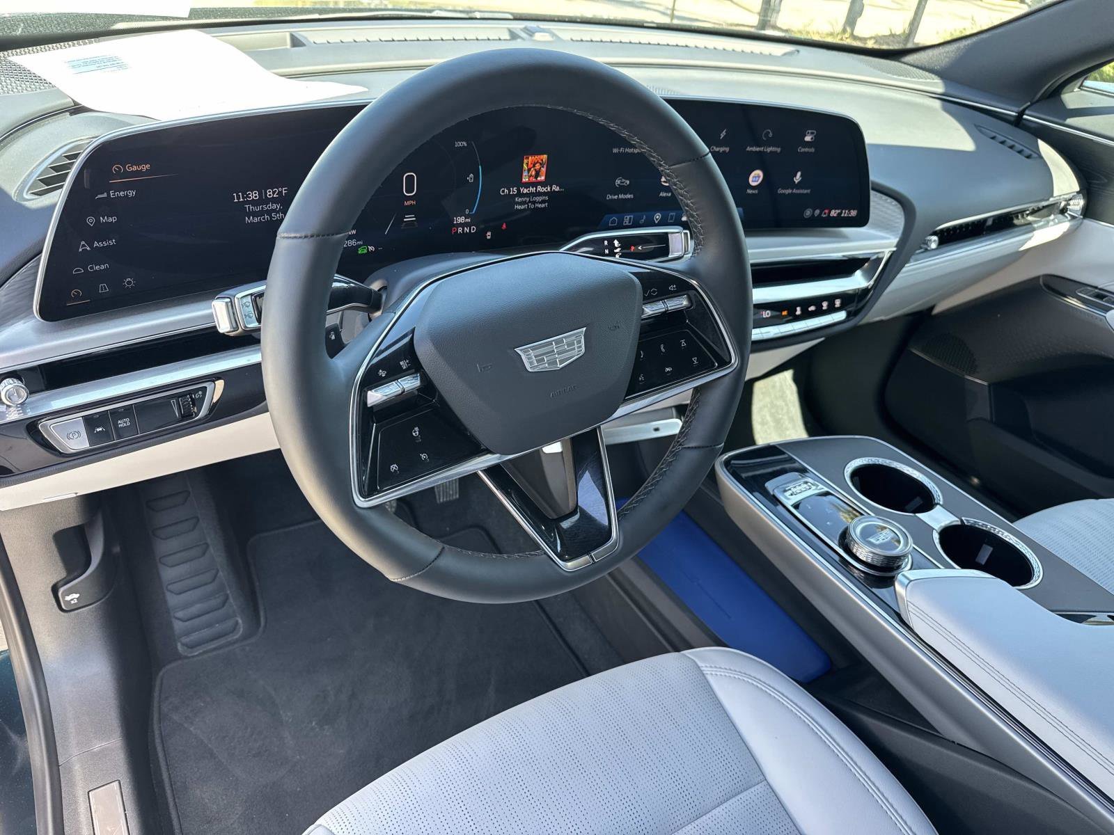 Used 2024 Cadillac Lyriq Luxury image 21