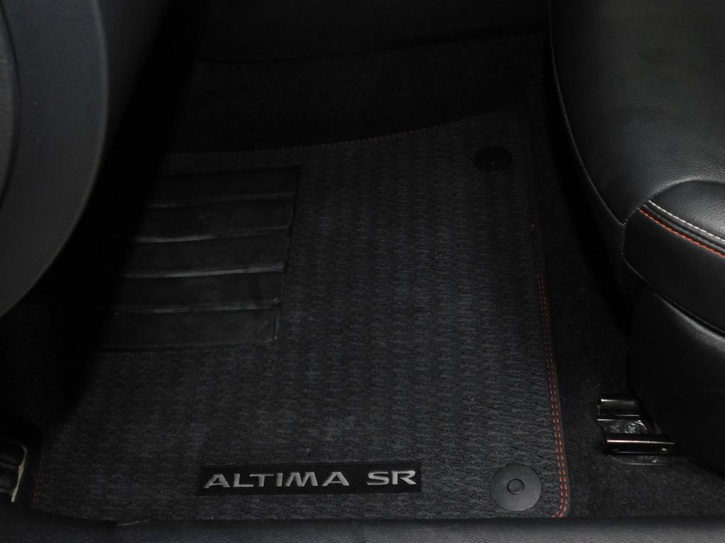 Used 2025 Nissan Altima 2.5 SR AWD/4WD image 27