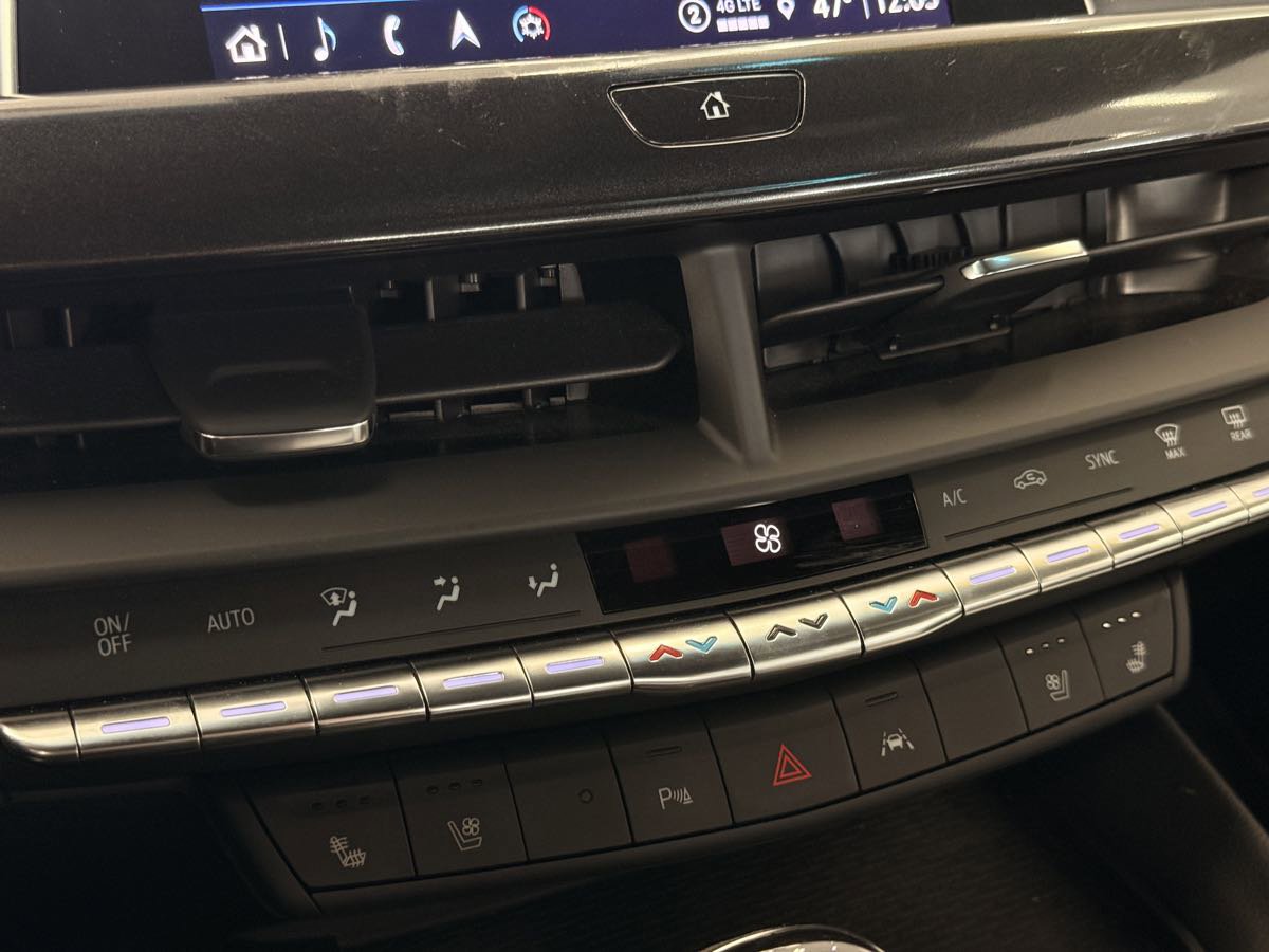 Used 2023 Cadillac CT4 V Blackwing w/ Driver Assist Package RWD image 99