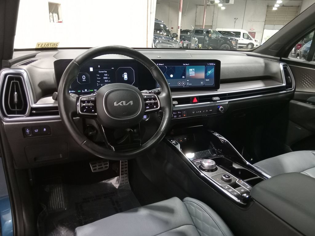 Used 2025 Kia Sorento SX Prestige AWD/4WD image 14