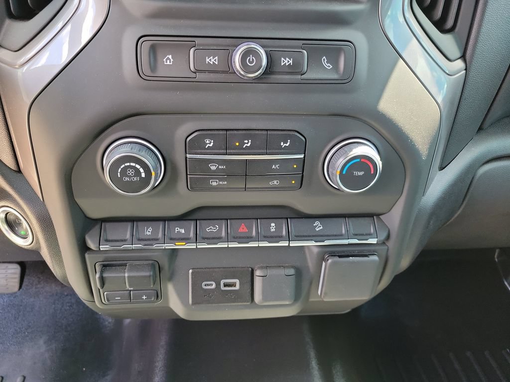 Used 2025 Chevrolet Silverado 2500 Custom w/ Custom Value Package AWD/4WD image 33