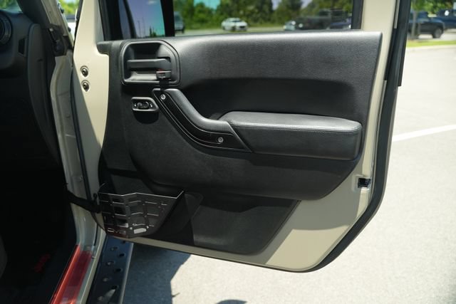 Used 2017 Jeep Wrangler Unlimited Rubicon AWD/4WD image 22