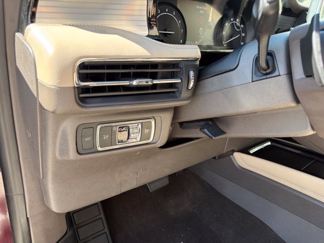 Used 2020 Lincoln Corsair AWD w/ Equipment Group 101A image 26