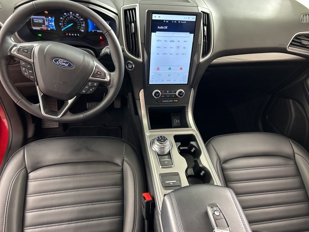 Used 2024 Ford Edge SEL image 13