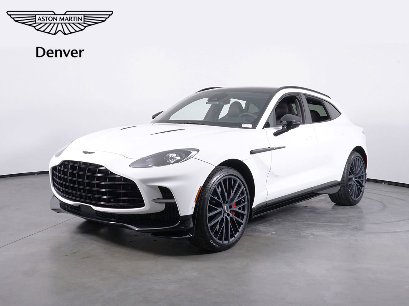 New 2026 Aston Martin DBX 707
