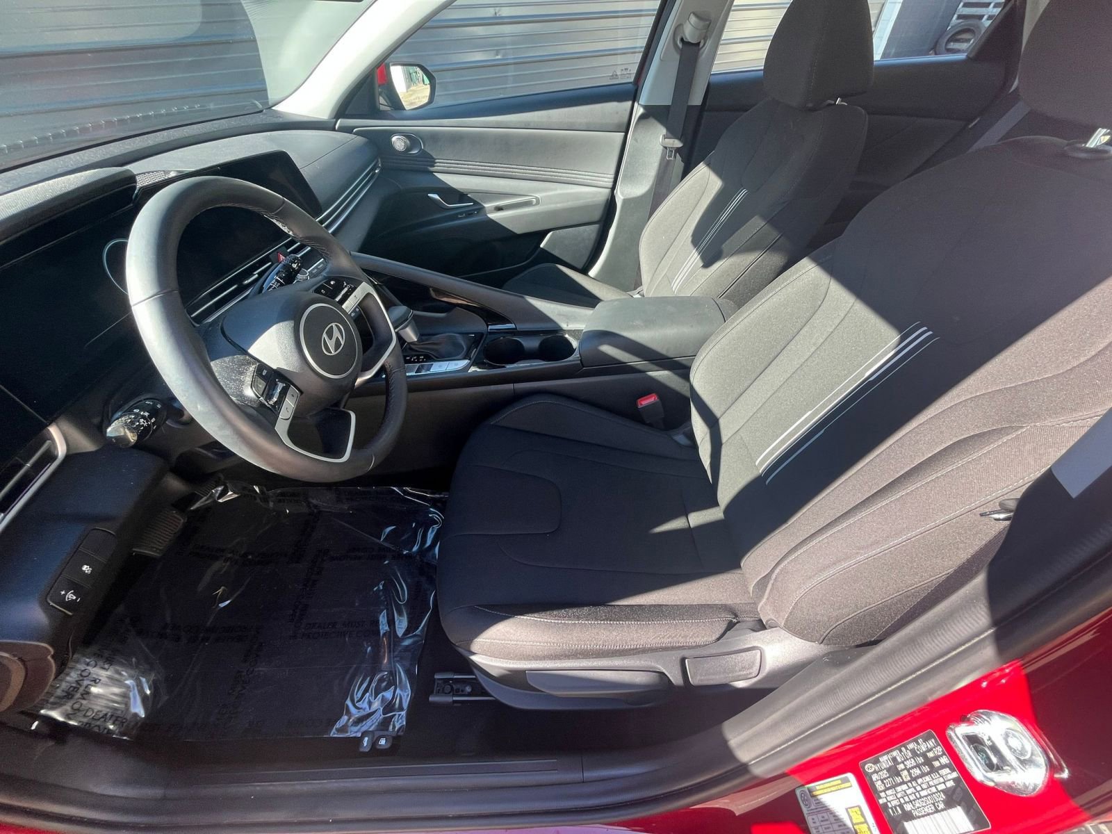 Used 2025 Hyundai Elantra SEL image 22