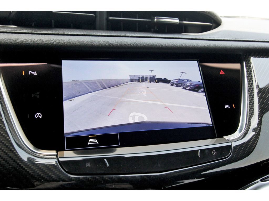 New 2025 Cadillac XT6 Sport w/ LPO, Onyx Lite Package image 17