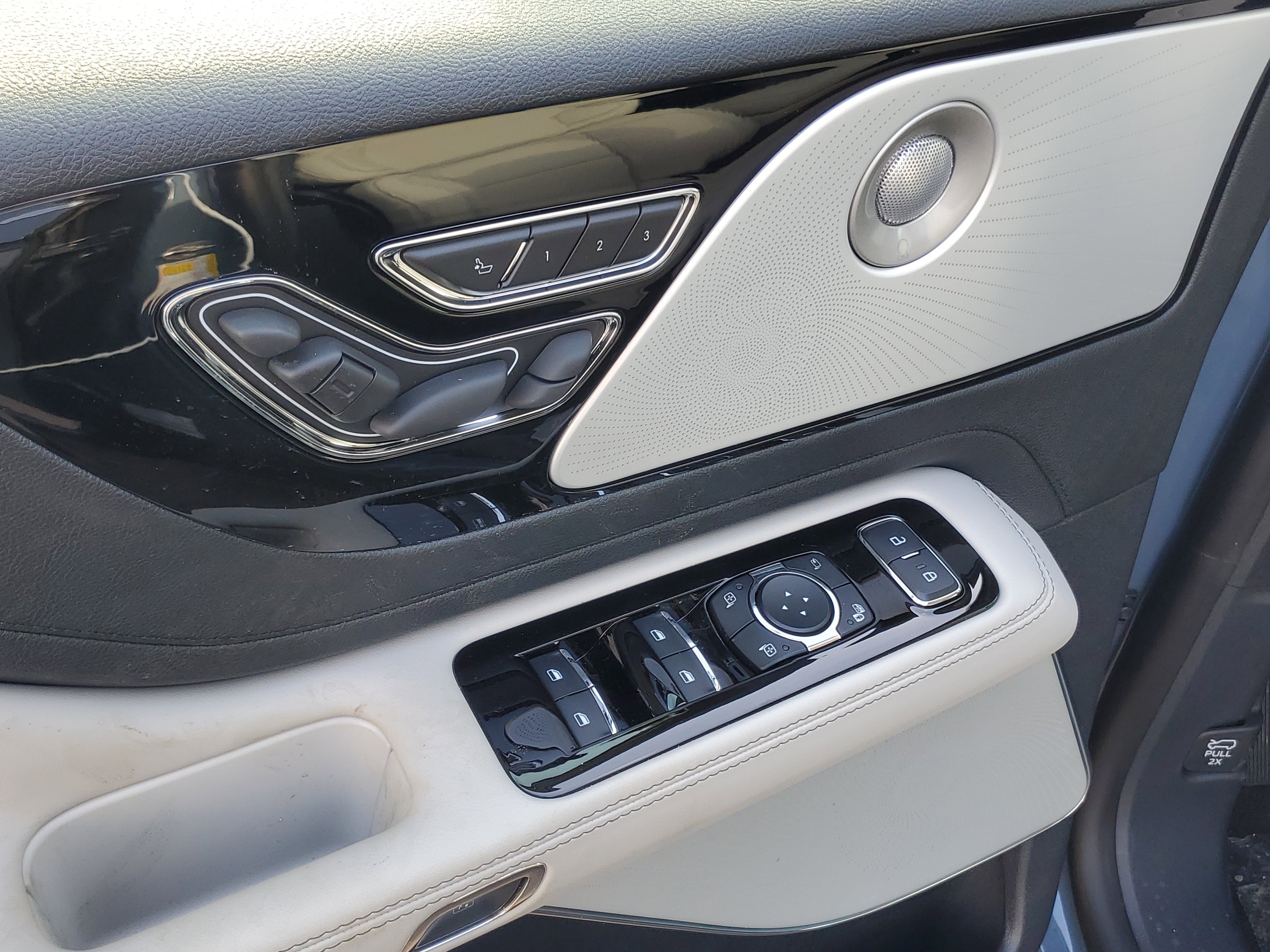 New 2026 Lincoln Aviator Reserve image 9