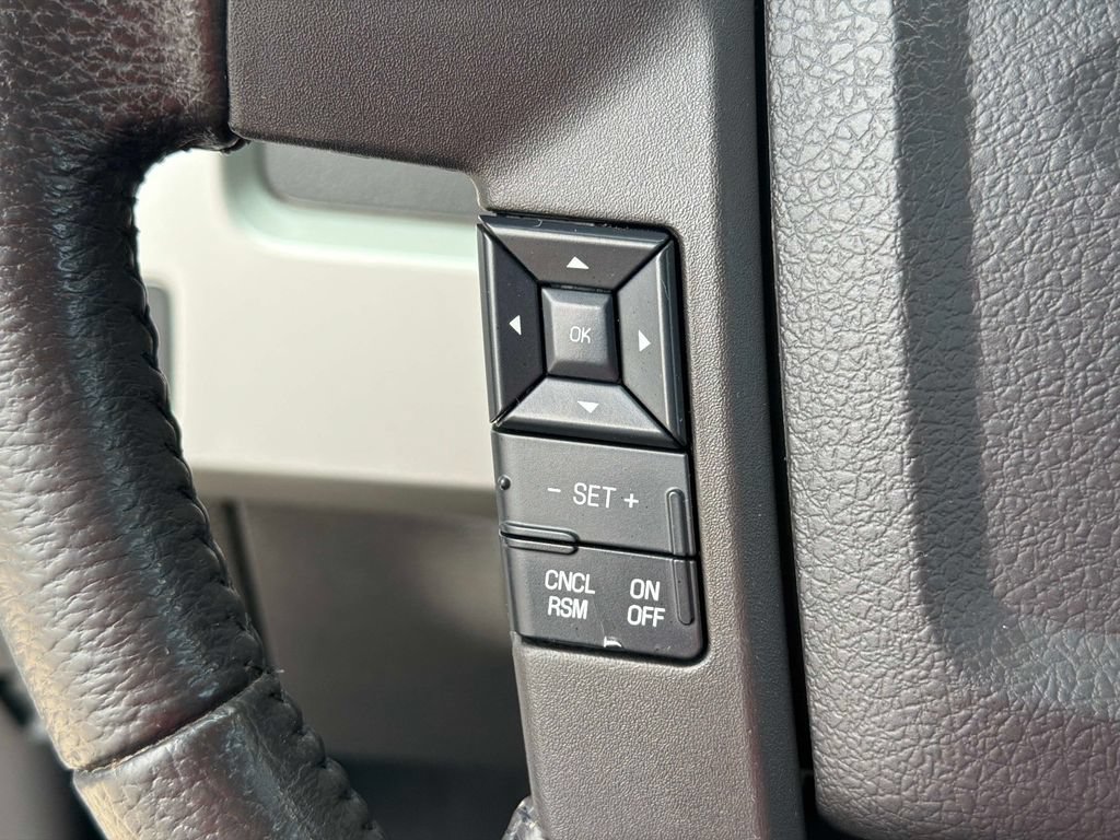Used 2014 Ford F150 Lariat w/ Lariat Chrome Package AWD/4WD image 31