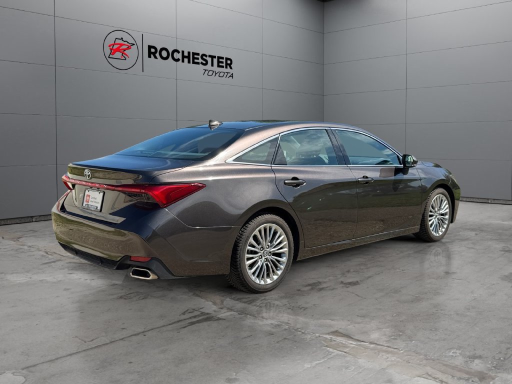Certified 2019 Toyota Avalon Limited w/ All Weather Liner Package FWD image 5