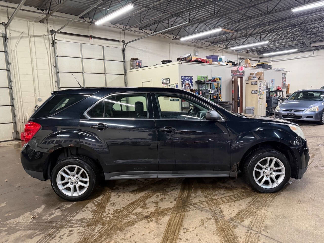 Used 2011 Chevrolet Equinox LS w/ Bluetooth Package image 5