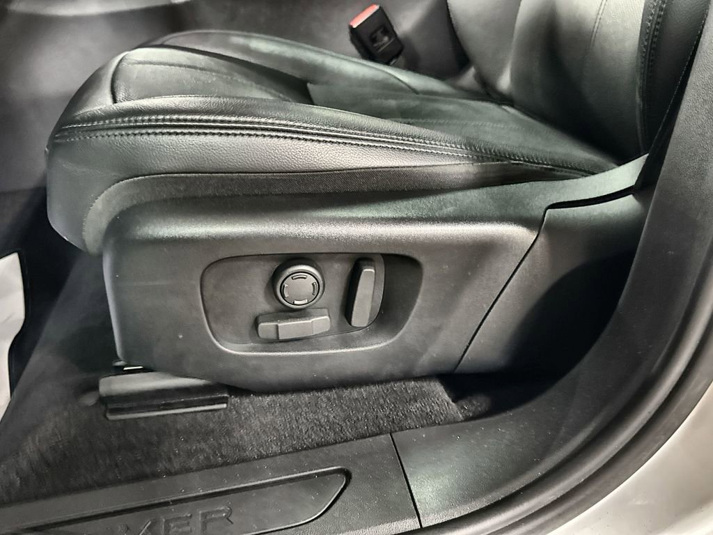 Used 2024 Land Rover Range Rover Evoque S image 13