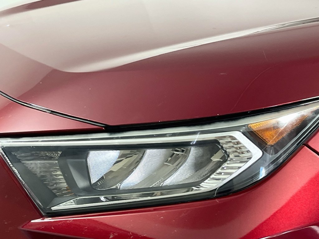 Used 2021 Toyota RAV4 XLE w/ Convenience Package FWD image 9