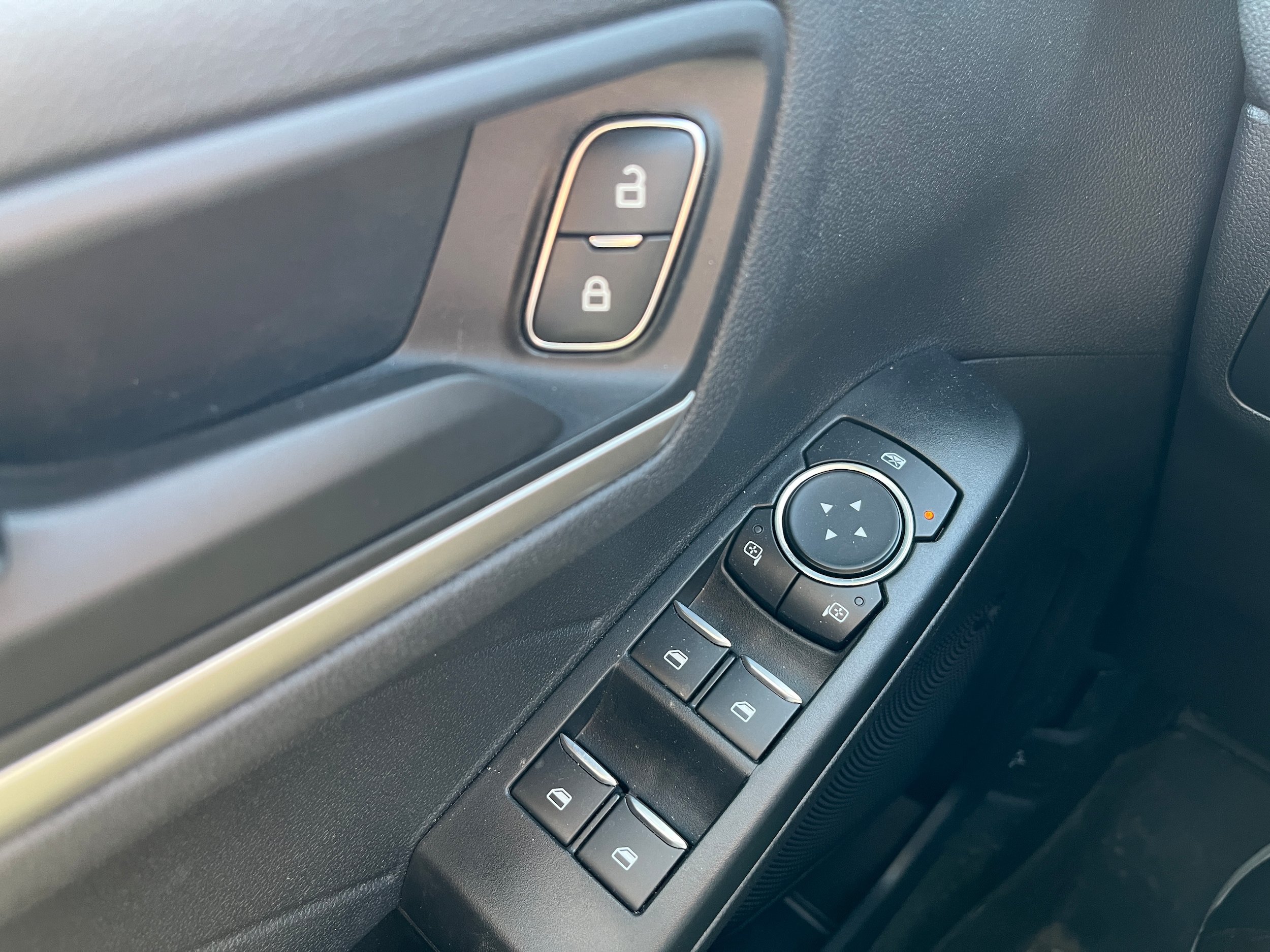 Used 2022 Ford Escape SE AWD/4WD image 18