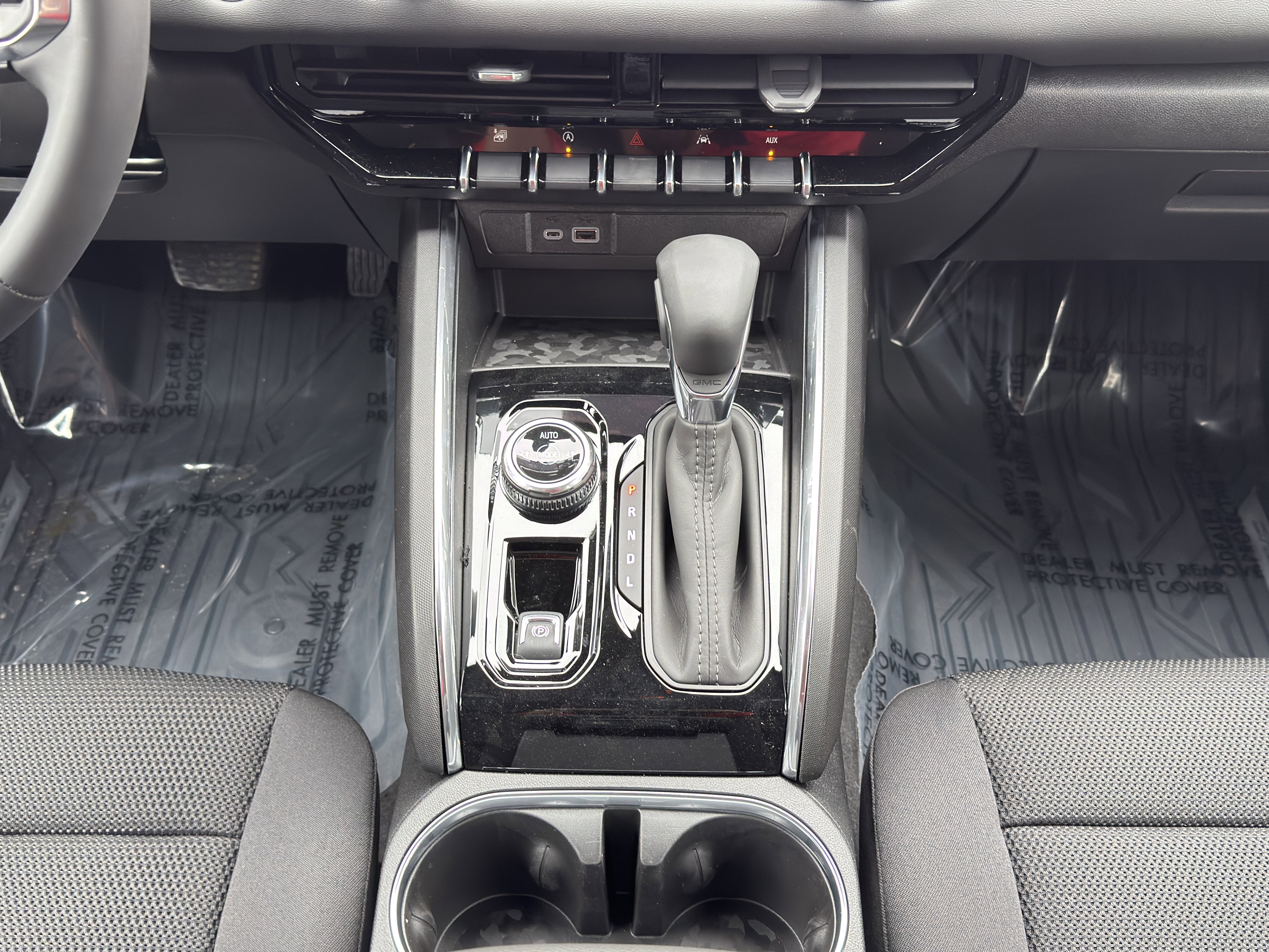 New 2026 GMC Canyon Elevation w/ Convenience Package image 30