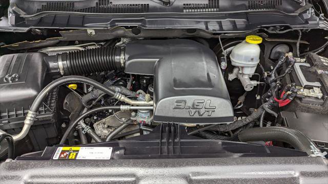 Used 2024 RAM 1500 Classic SLT AWD/4WD image 29