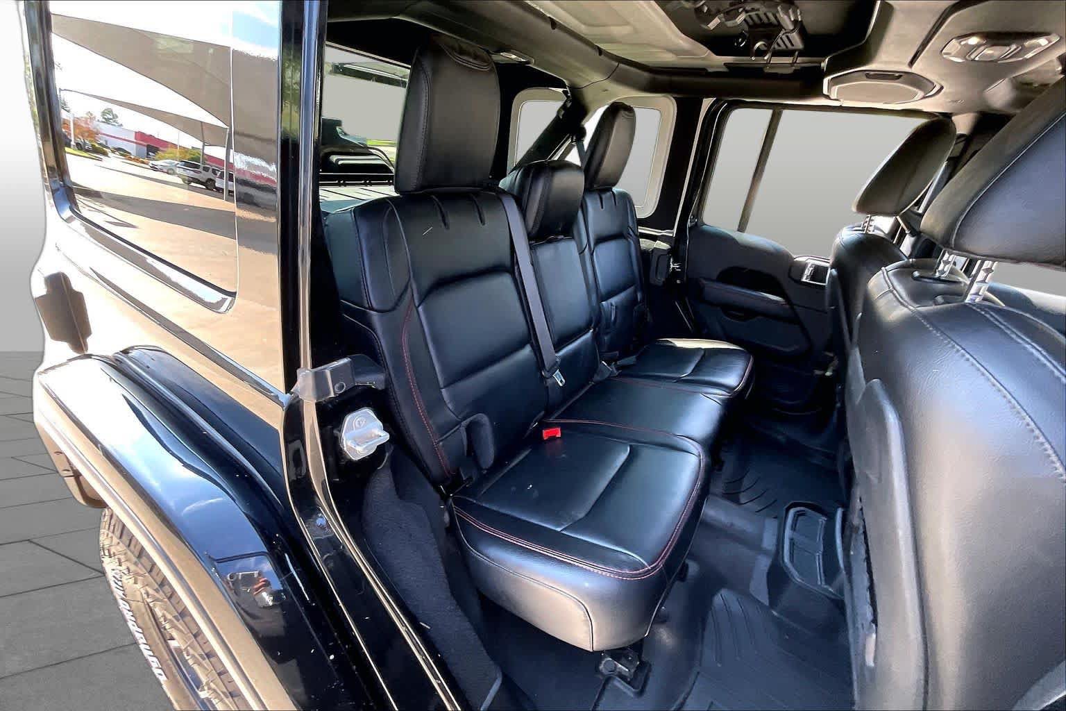 Used 2021 Jeep Wrangler Unlimited Rubicon AWD/4WD image 18