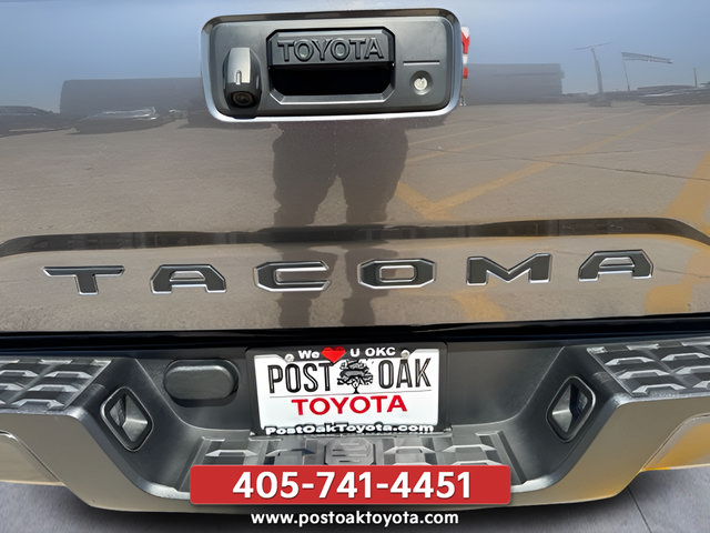Used 2023 Toyota Tacoma SR w/ SR Convenience Package RWD image 31