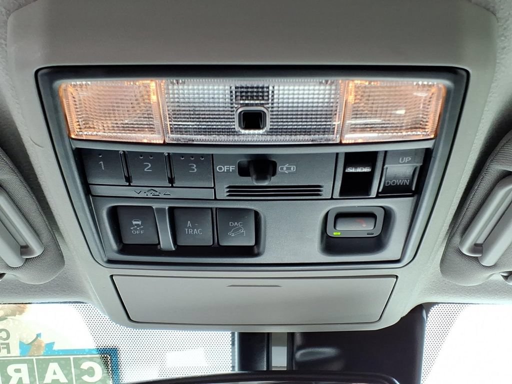 Used 2021 Toyota 4Runner Limited AWD/4WD image 16