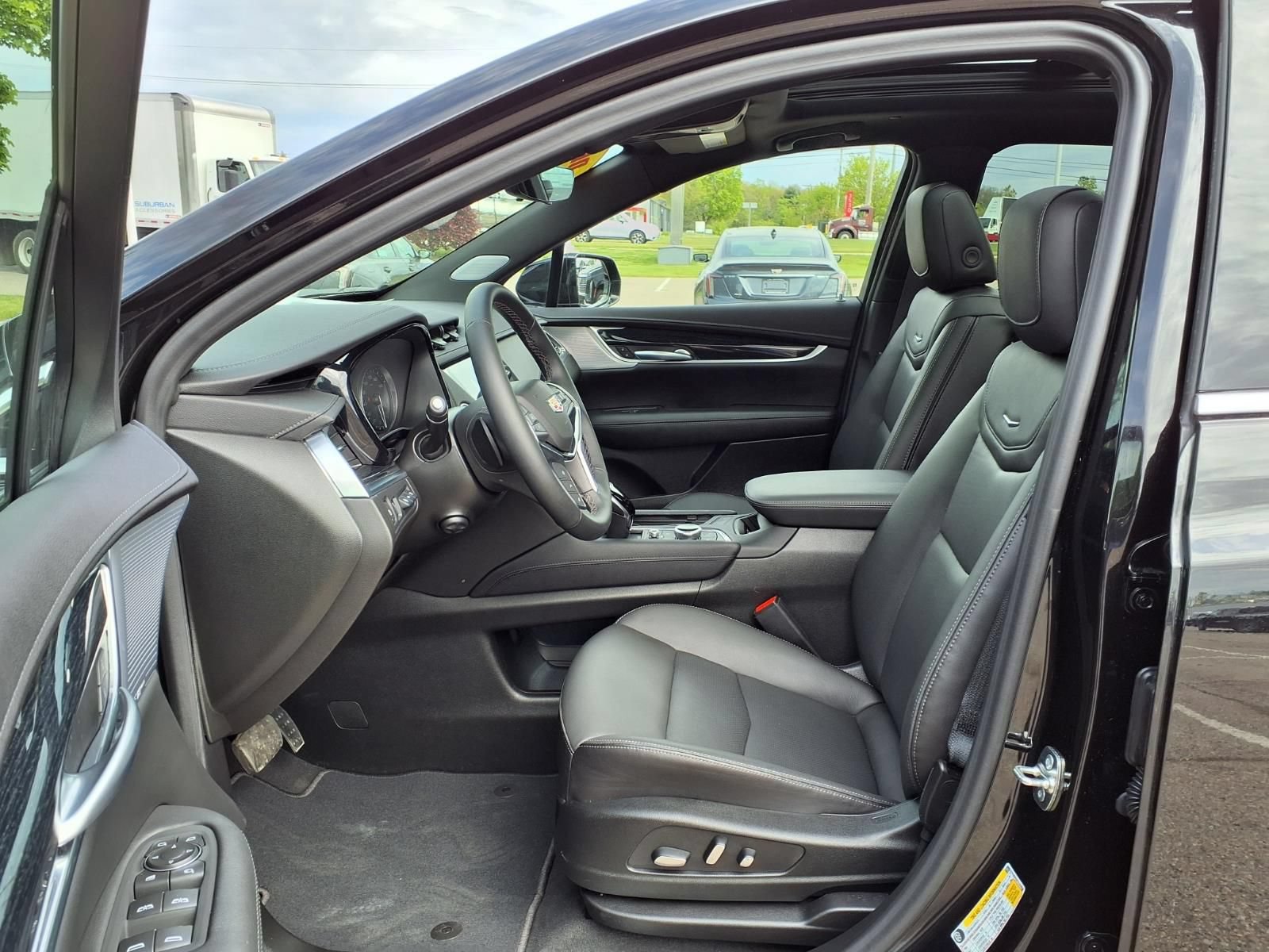 New 2026 Cadillac XT5 Premium Luxury w/ Driver Assist Package AWD/4WD image 14