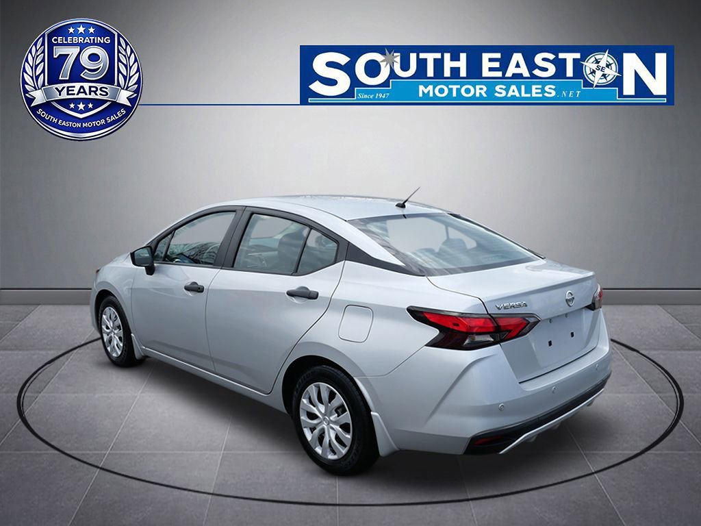Used 2020 Nissan Versa S FWD image 5
