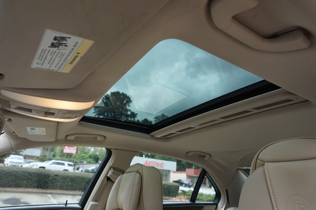 Used 2015 Mercedes-Benz E 350 Sedan image 45