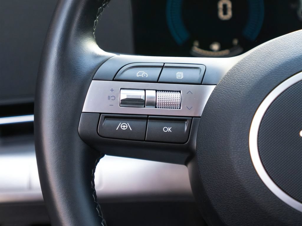 Used 2025 Hyundai Kona SEL FWD image 18