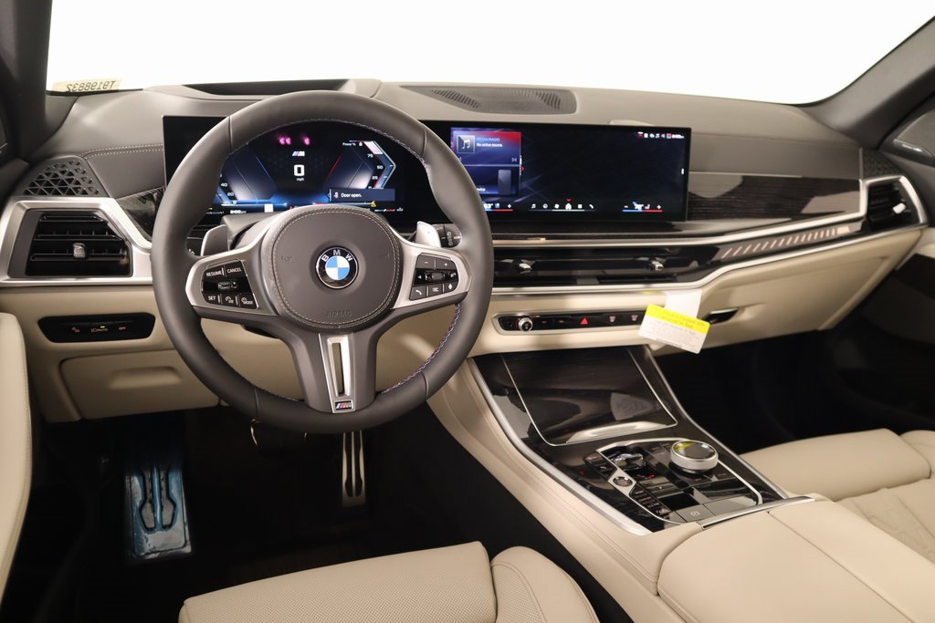 New 2026 BMW X5 M60i image 2