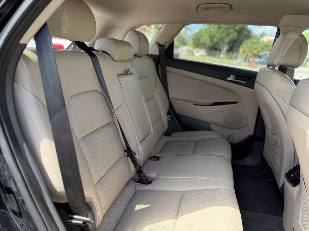 Used 2016 Hyundai Tucson Limited AWD/4WD image 23