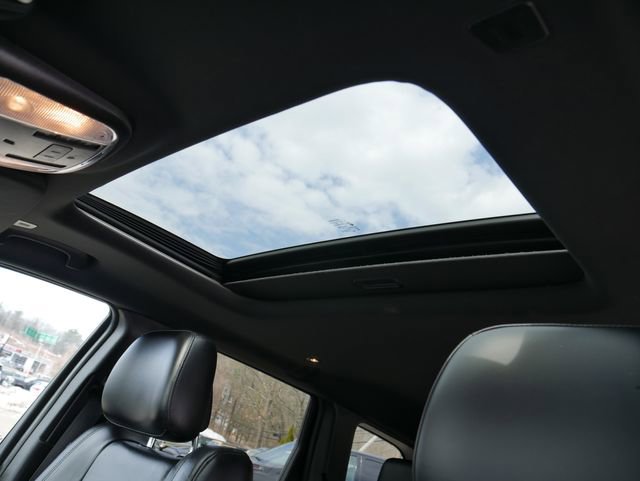 Used 2020 Jeep Grand Cherokee Limited image 15