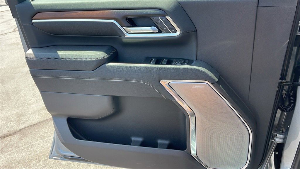 New 2025 GMC Sierra 2500 Denali w/ Denali Reserve Package image 28