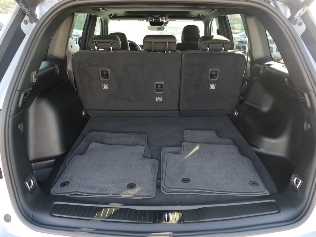 Used 2025 Jeep Grand Cherokee Laredo X w/ Luxury Tech Group I image 19