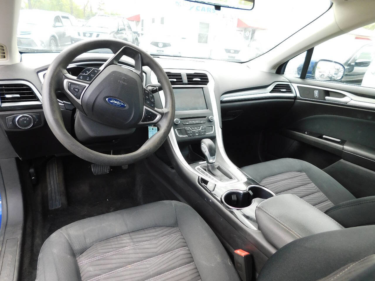 Used 2016 Ford Fusion SE FWD image 24