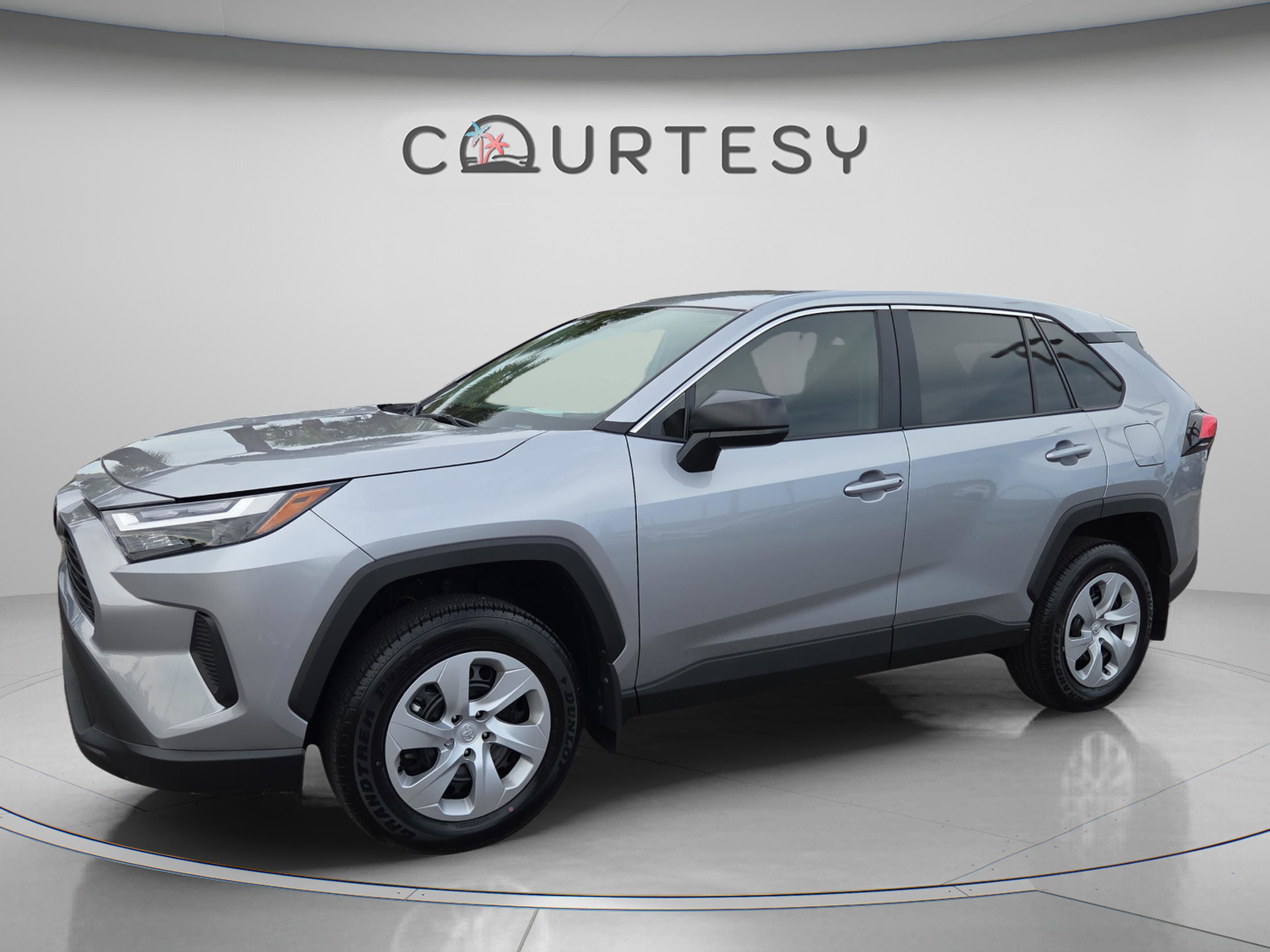 Certified 2025 Toyota RAV4 LE FWD image 1
