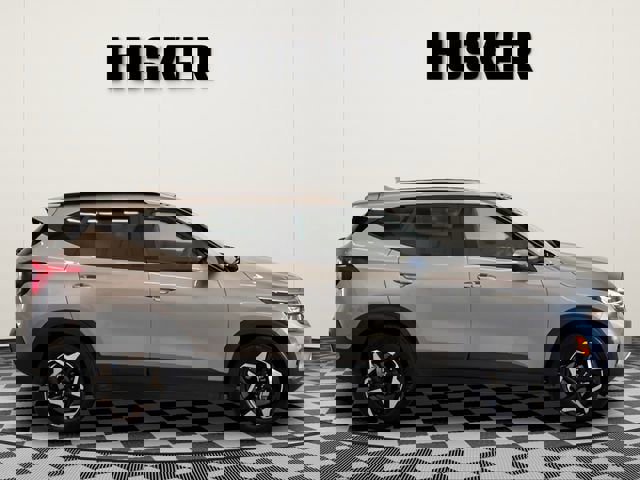 Used 2025 Kia Seltos S image 2