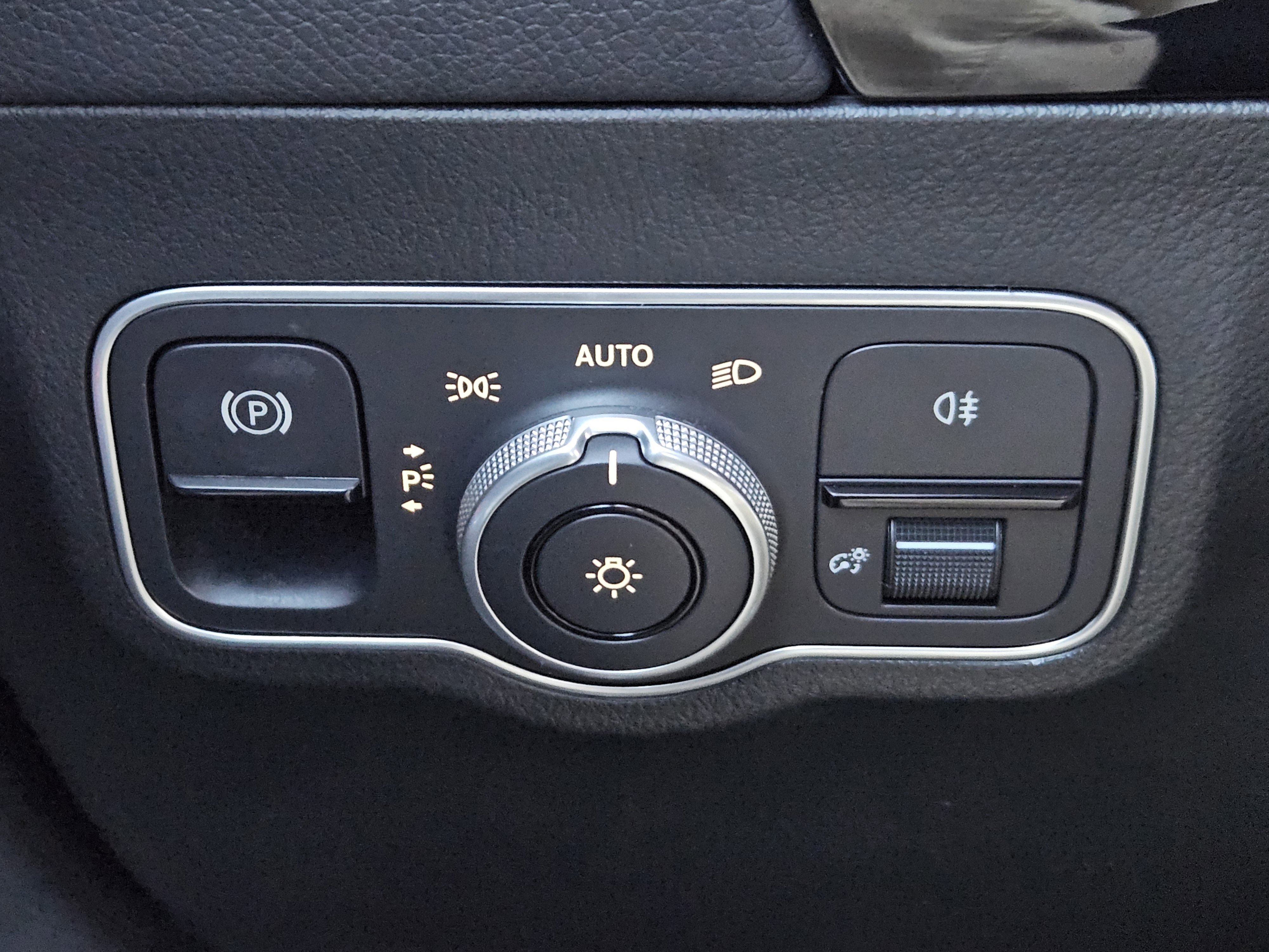 Certified 2025 Mercedes-Benz GLA 250 image 21