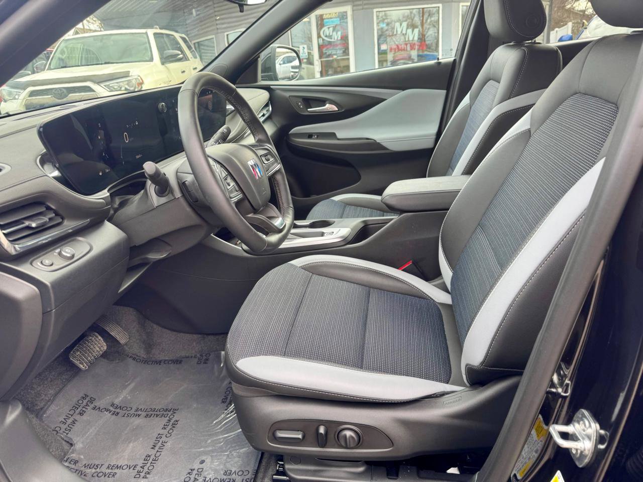 Used 2025 Buick Envista Preferred w/ Convenience I Package image 18