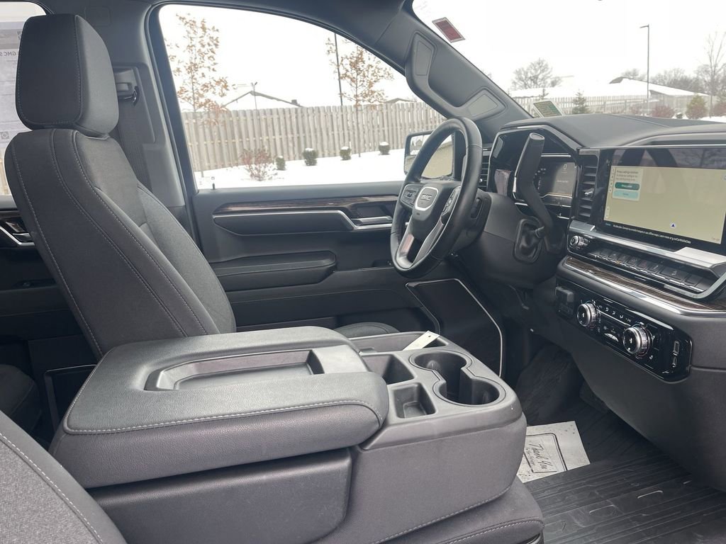 Used 2023 GMC Sierra 1500 Elevation image 40