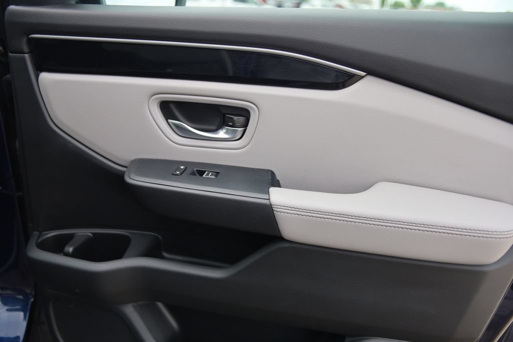 Used 2025 Honda Pilot EX-L image 38