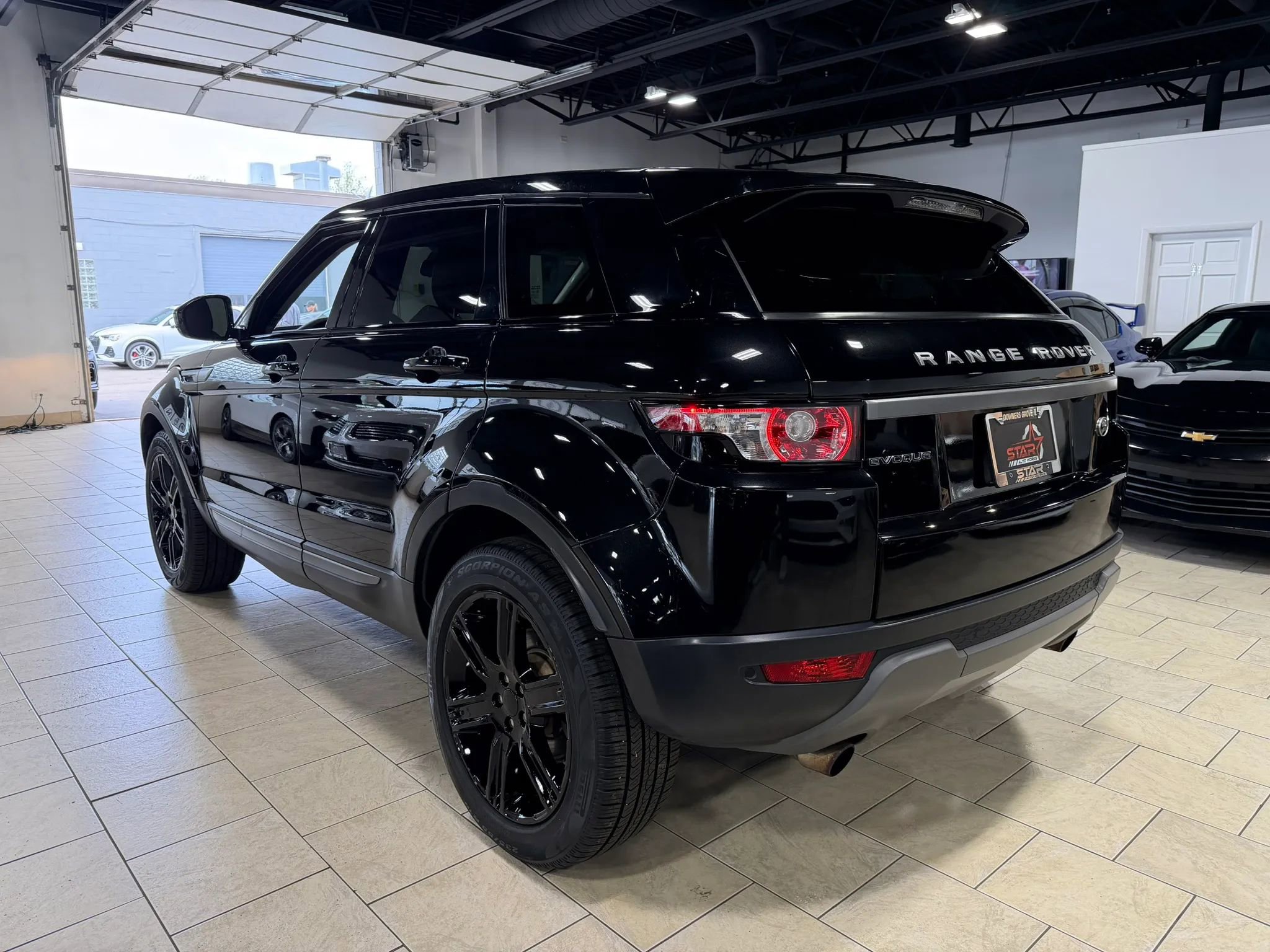 Used 2015 Land Rover Range Rover Evoque Pure Plus AWD/4WD image 4