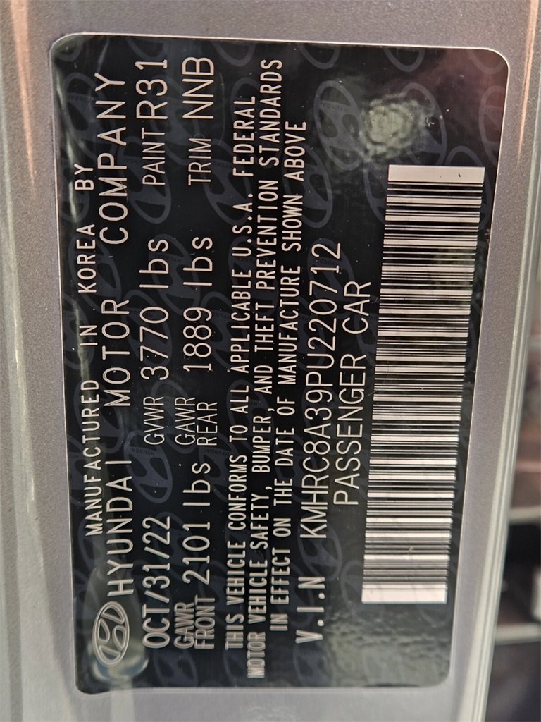 Used 2023 Hyundai Venue Limited image 27