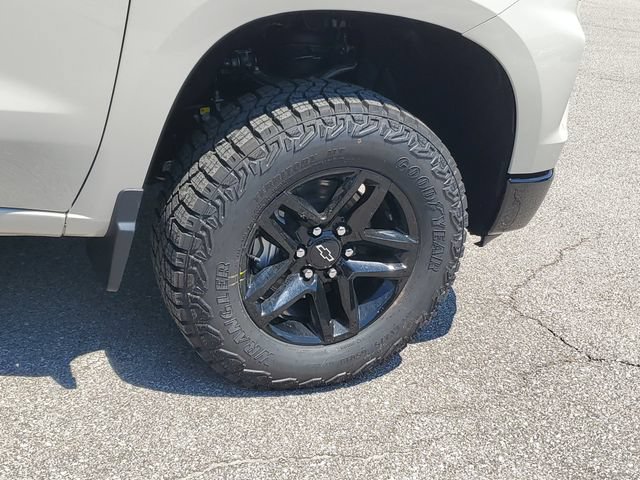 New 2026 Chevrolet Silverado 1500 Custom Trail Boss w/ LPO, Dark Essentials Package AWD/4WD image 6