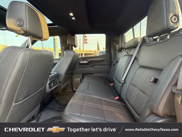 Used 2025 Chevrolet Silverado 1500 High Country w/ High Country Premium Package AWD/4WD image 34