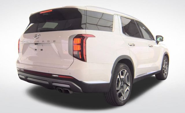 Used 2025 Hyundai Palisade Limited FWD image 2